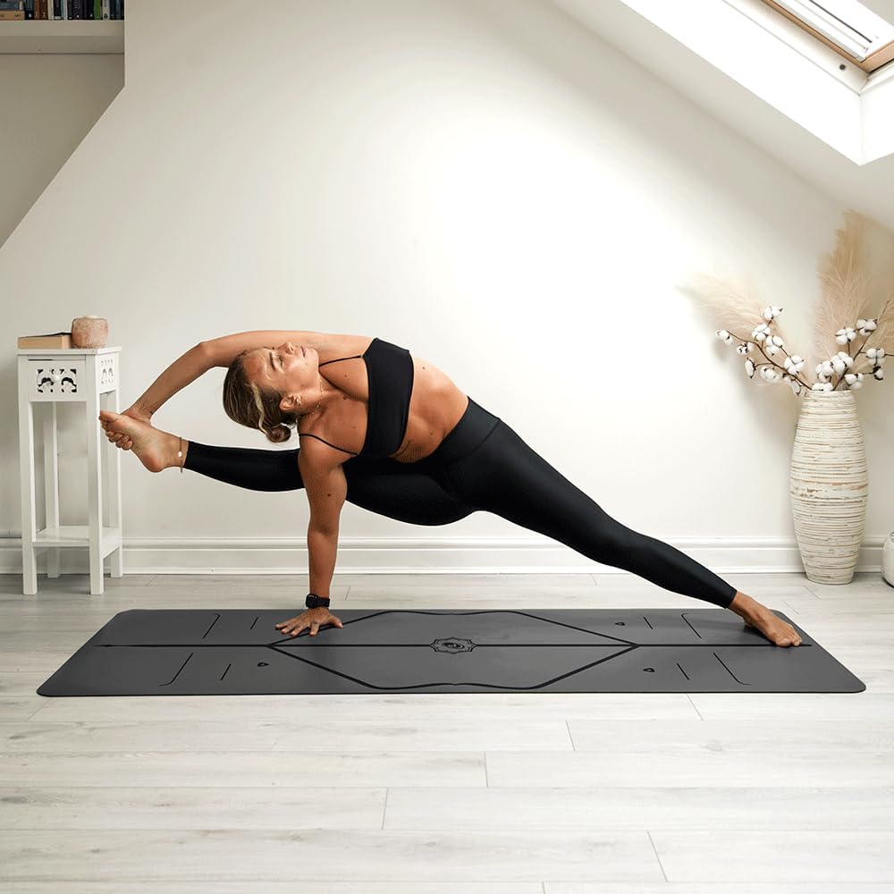 Liforme Original Yoga Mat – Free Yoga Bag Included - Patented Alignment System, Warrior-like Grip, Non-slip, Eco-friendly, sweat-resistant, long, wide, 4.2mm thick mat for comfort - Image 4