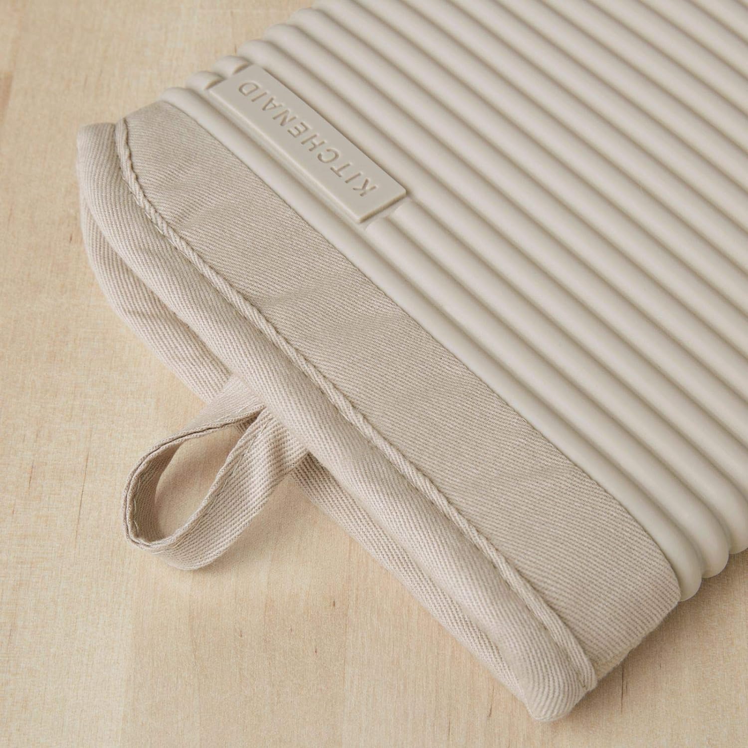 KITCHENAID Ribbed Soft Silicone Oven Mitt 2-Pack Set, 7.5"x13", Milkshake Tan - Image 2